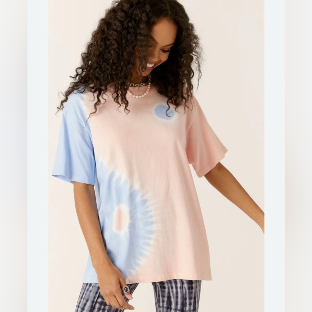 ☯️DAYDREAMER POPPY YIN YANG WEEKEND TEE